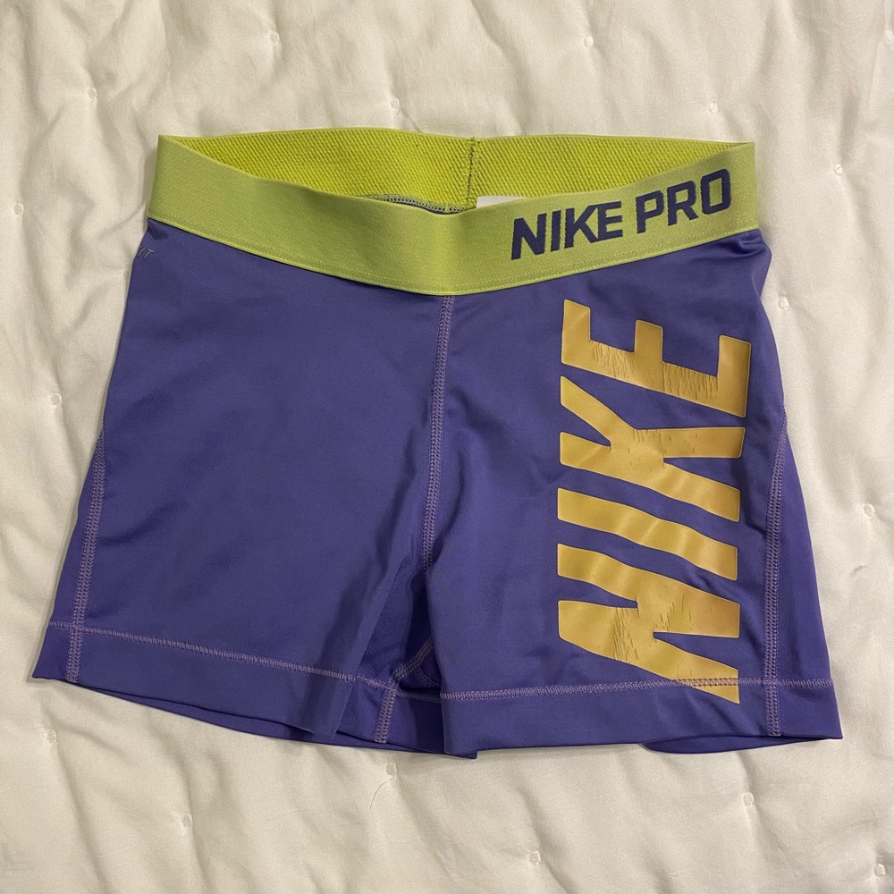 Nike Pro’s spandex
